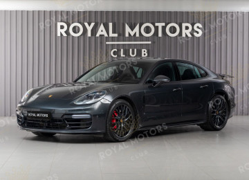 2019 Porsche Panamera